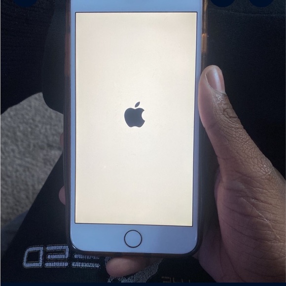 Rose gold iPhone 7+